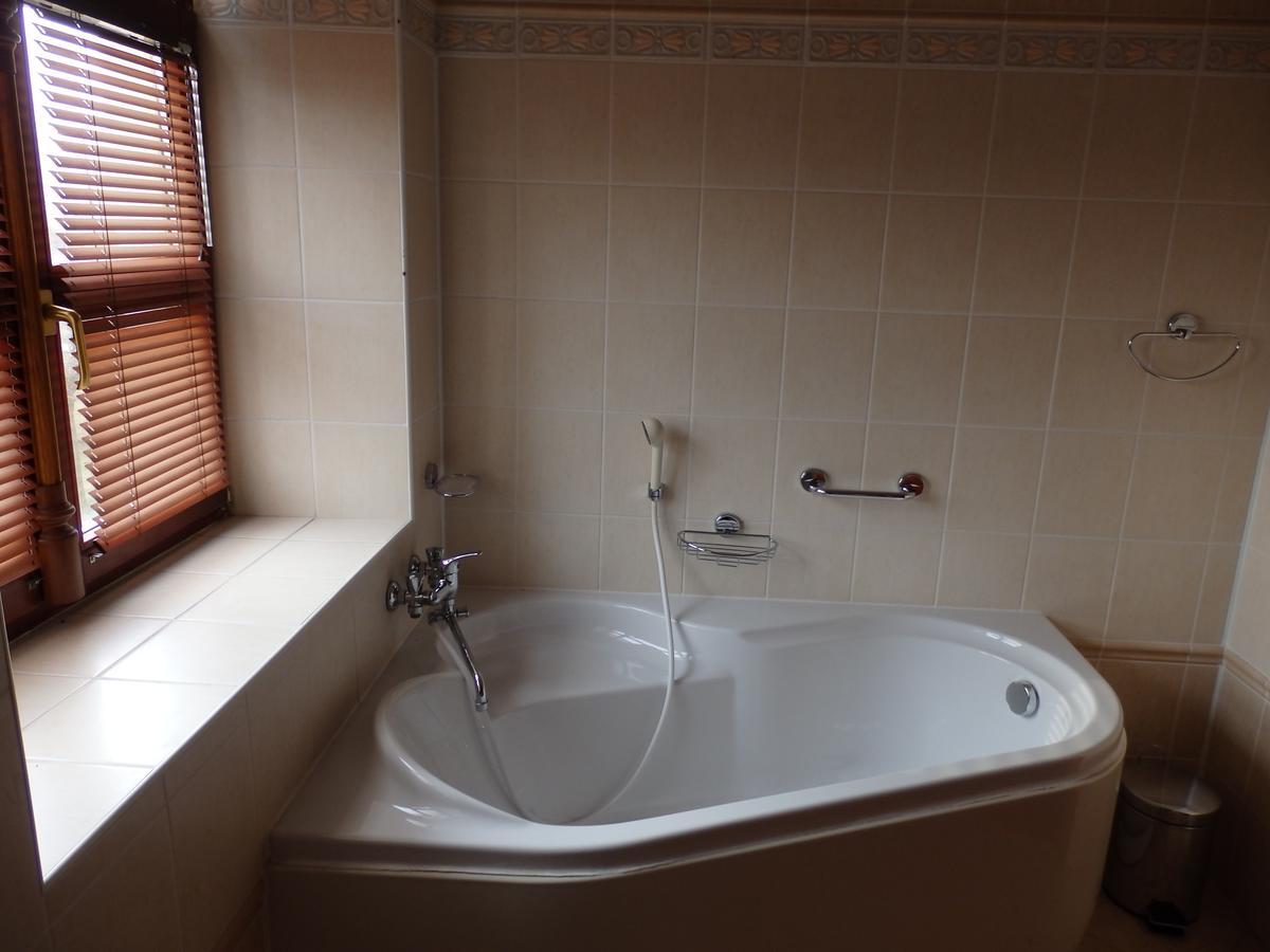 Wellness Hotel Kastiel Jaslovske Bohunice Room photo
